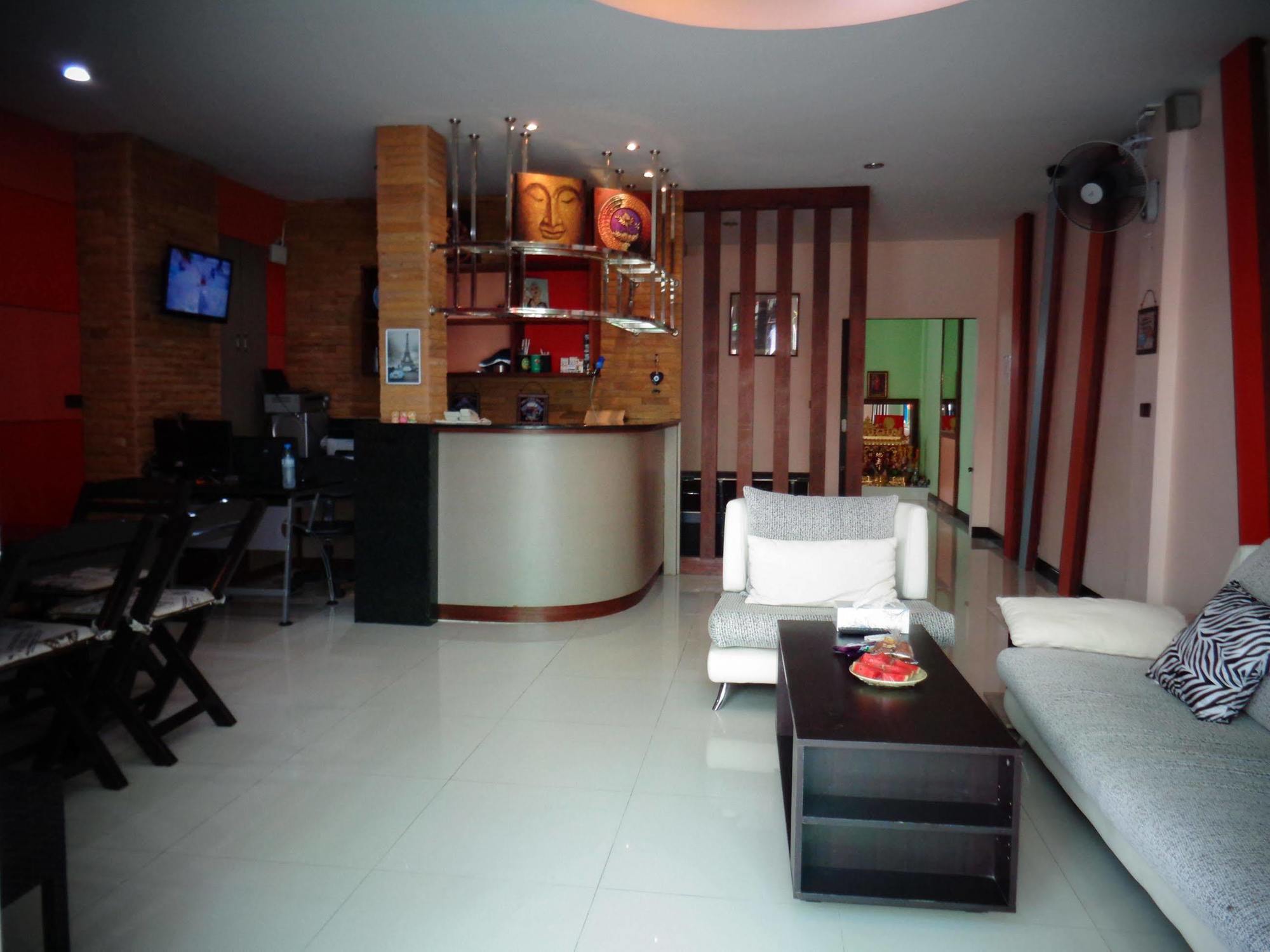 BGW Phuket Hostel Patong Exterior foto