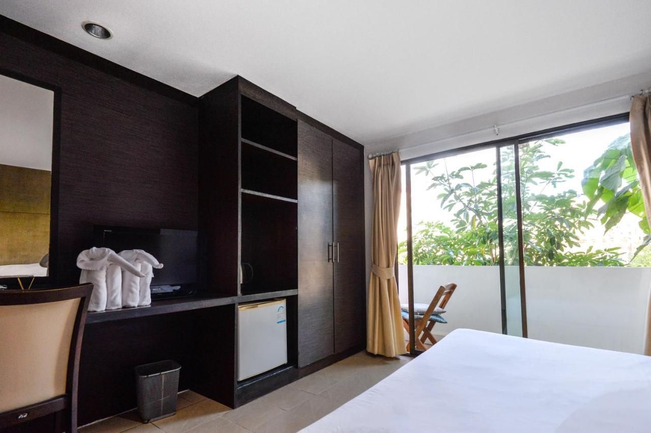 BGW Phuket Hostel Patong Exterior foto