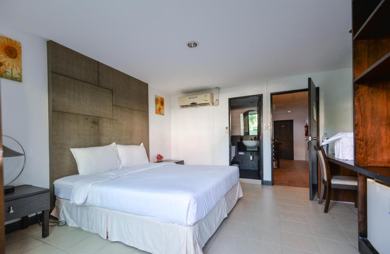 BGW Phuket Hostel Patong Exterior foto
